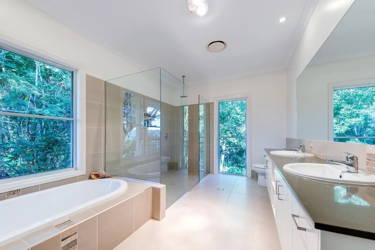 The Frangipani Farm Villa Diddillibah Australia
